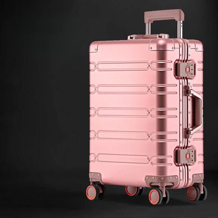 Zakelijke aluminium koffer, klaar voor vertrek; een duurzame reisgenoot met soepele spinner wielen.