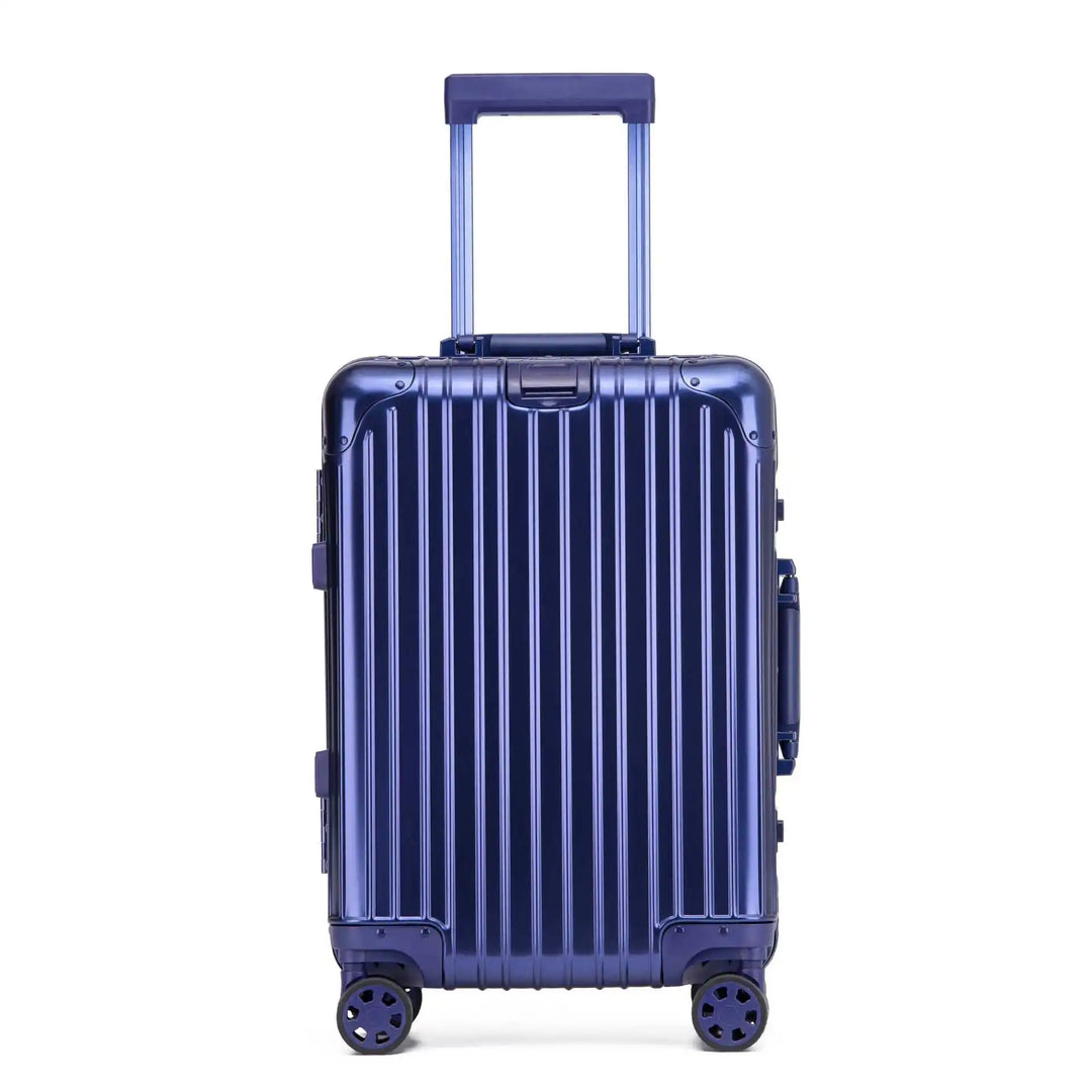 Sterke aluminium-magnesium reiskoffer beschermt uw spullen optimaal, met veilige sloten.