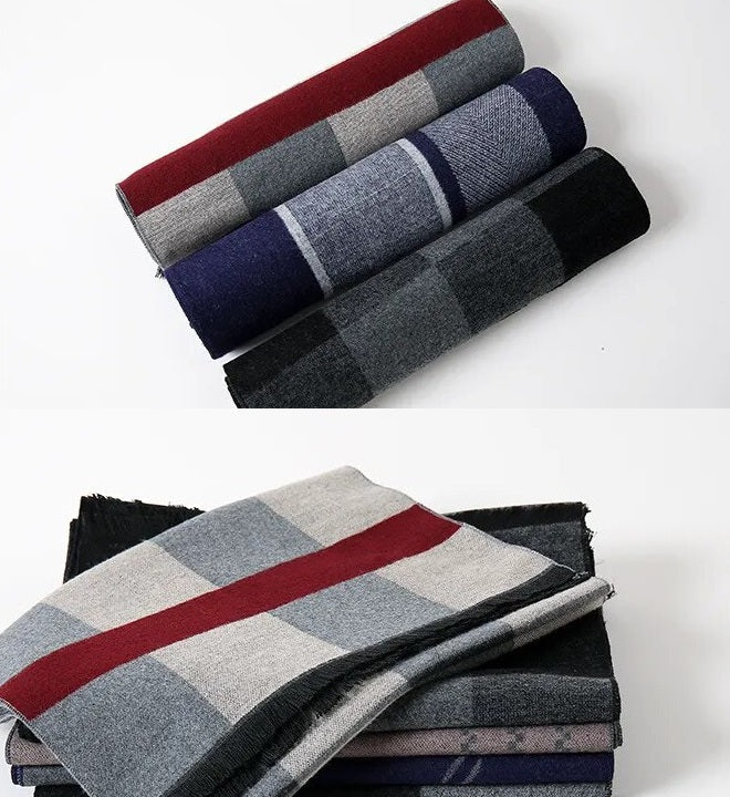 Winterse kasjmier sjaal voor heren, met ruitpatroon en kleuren grijs, blauw, rood.