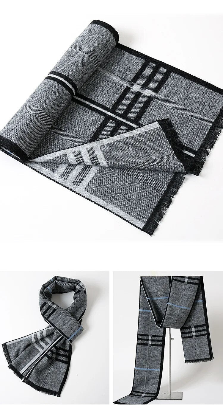 Modieuze herensjaal van kasjmier met ruitpatroon, voor een chique winterlook.