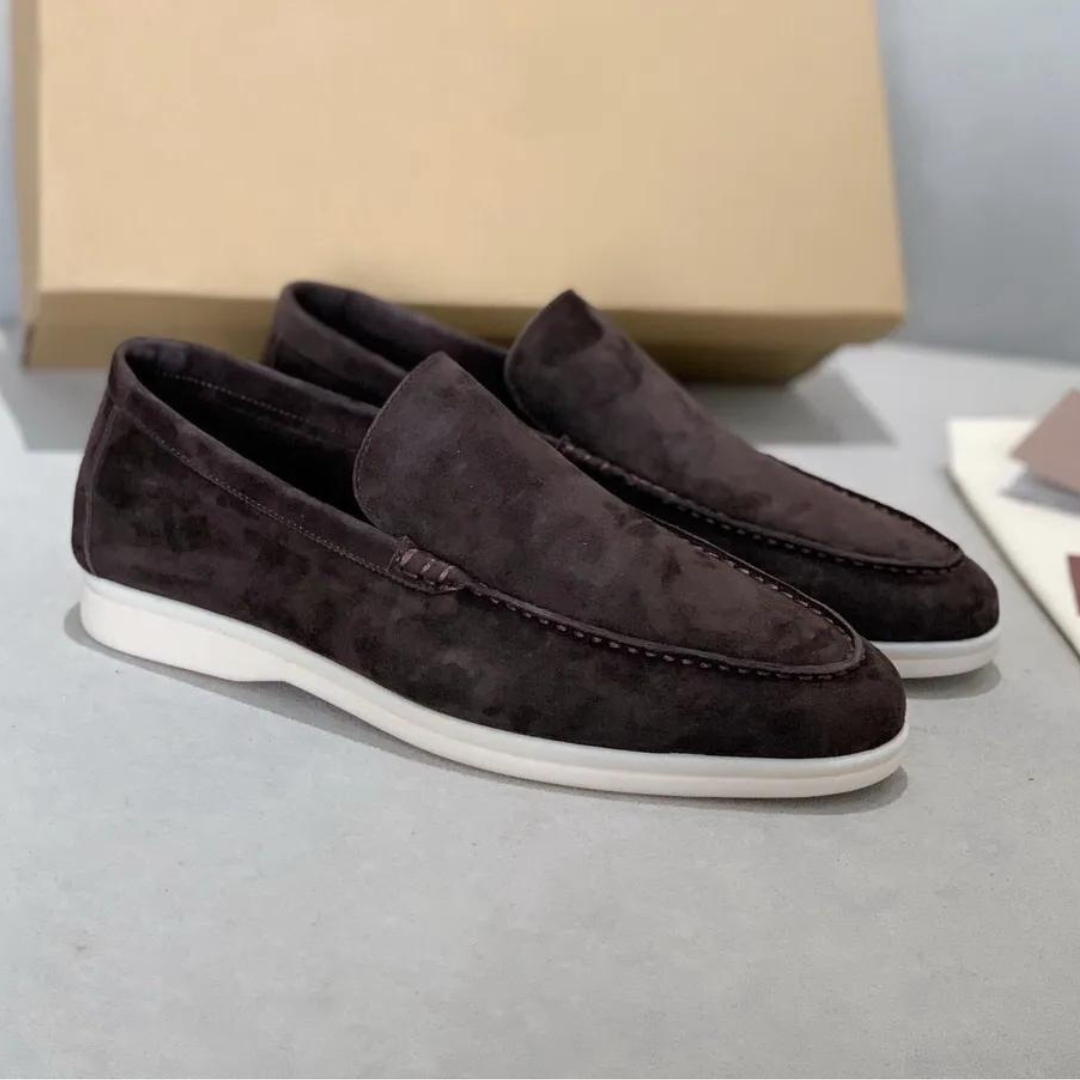 Collectie luxe suède heren loafers Arthur in diverse kleuren zoals bruin, zwart en beige.