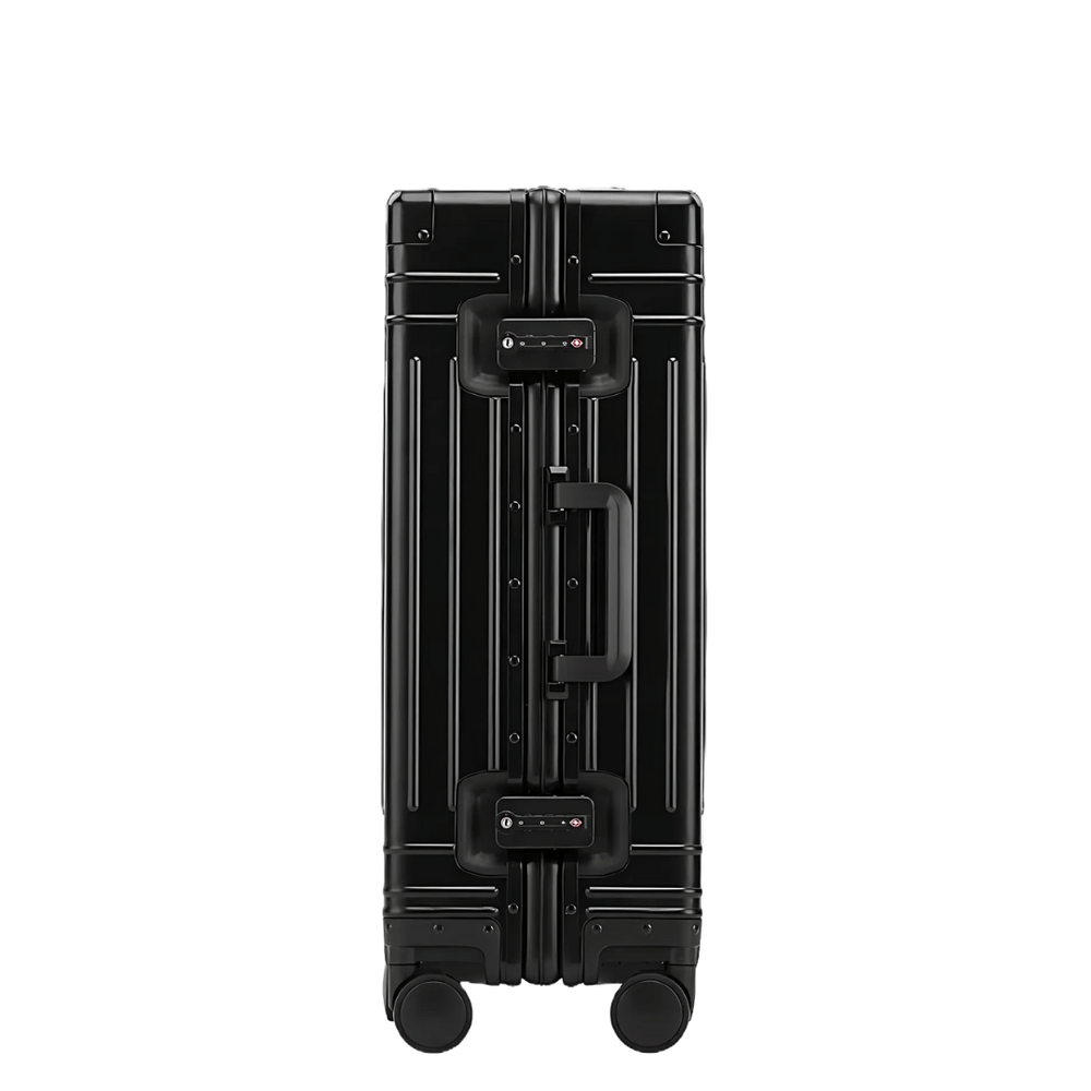 Premium aluminium reiskoffer Emperor met TSA-slot en stille wielen, perfect voor duurzame reisbagage.