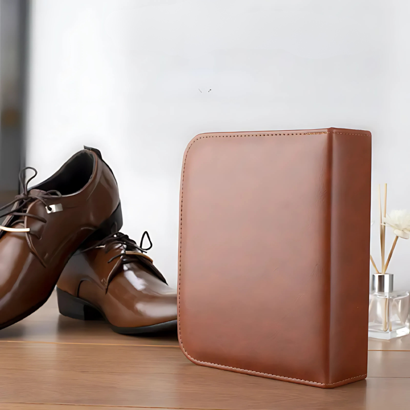 Maak je schoenen weer als nieuw met deze luxe 9-delige schoenpoetsset voor leer, suède en nubuck.