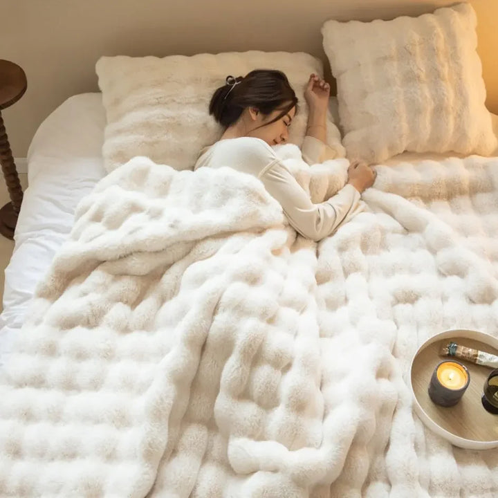 WarmWollen pluche deken in diverse maten en kleuren; zachte bankdeken voor elk interieur.