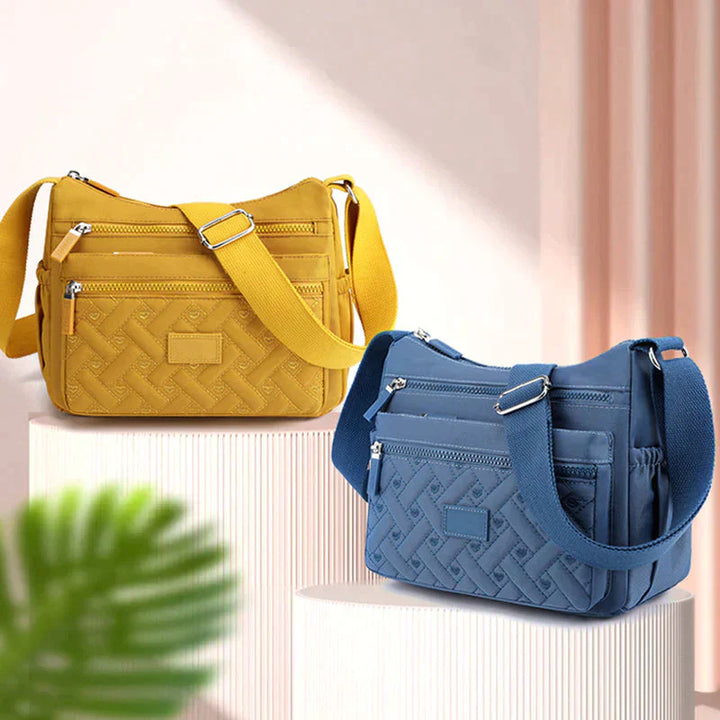 Luxe dames schoudertas in zwart met verstelbare riem, meerdere vakken, ideaal voor dagelijks gebruik en speciale gelegenheden.