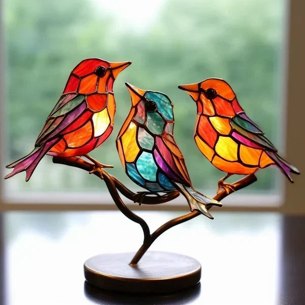 Luxe handgemaakt vogelfiguur van gebrandschilderd glas, kunstzinnig design, kleurrijk, ideaal voor een stijlvol interieur.