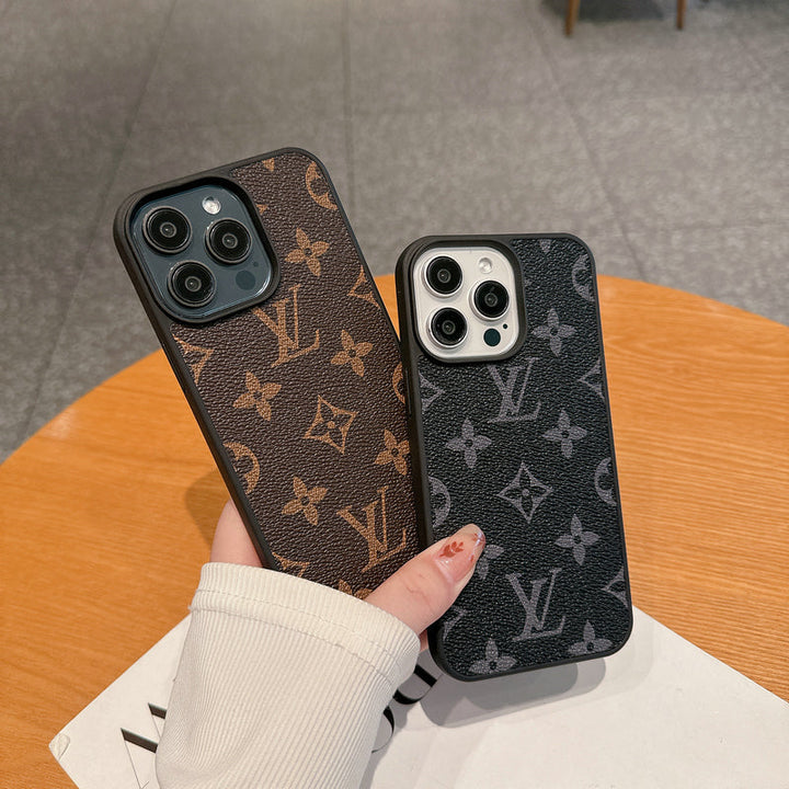 Luxueus iPhone lederen hoesje met LV-patroon, compatibel met iPhone 13-15, elegant design, precieze pasvorm, hoogwaardige bescherming.