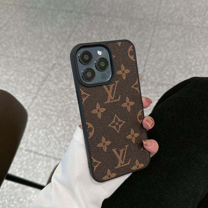 Luxueus iPhone lederen hoesje met LV-patroon, compatibel met iPhone 13-15, elegant design, precieze pasvorm, hoogwaardige bescherming.