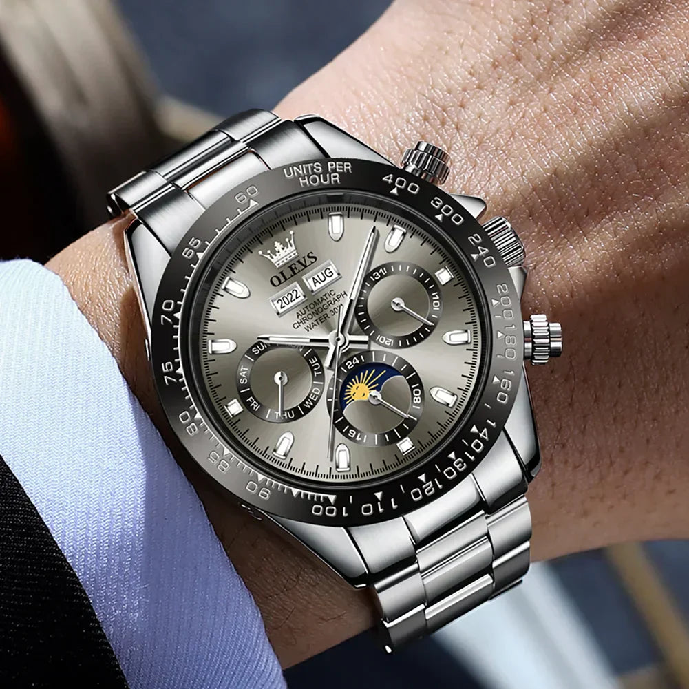Luxe chronograaf horloge voor heren, zijaanzicht