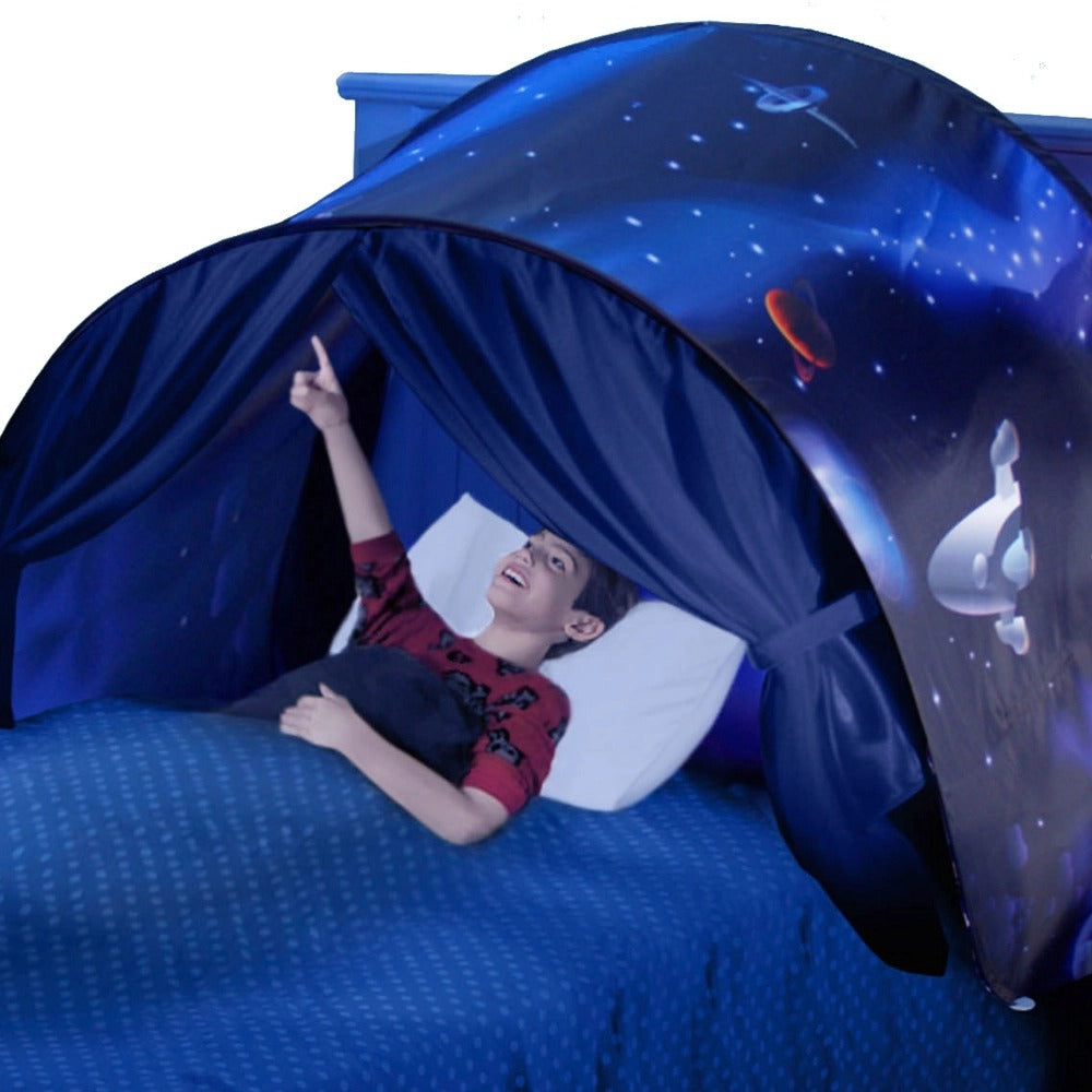 Speelse SleepyStar kinderbedtent als decoratie en speeltent. Stimuleert fantasie en veiligheid tijdens het slapen.