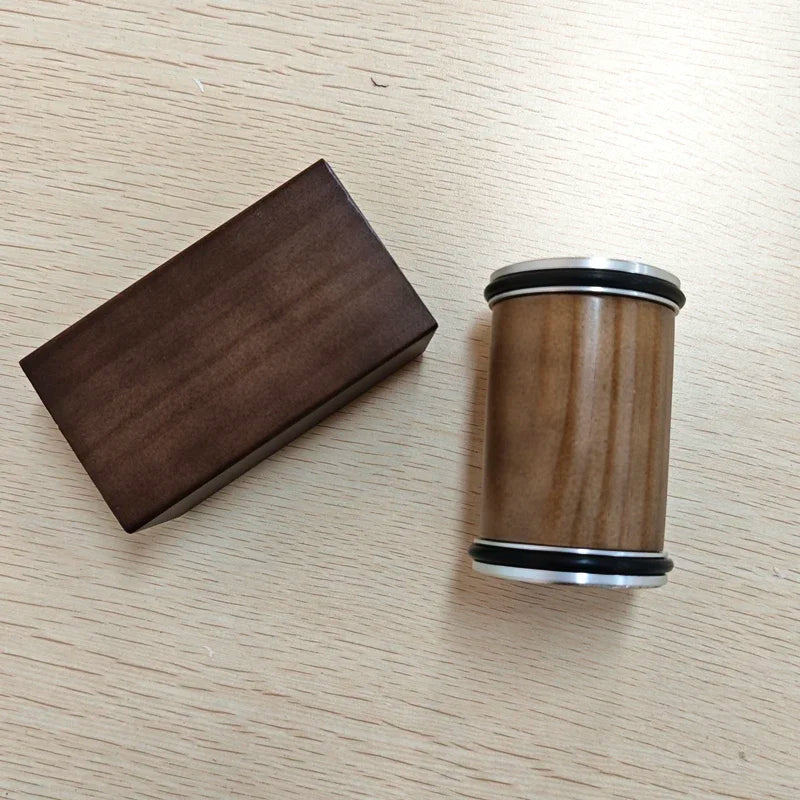 Compleet keukengerei set: magnetische rolmessenslijper met diamant slijpsteen voor culinaire precisie en veiligheid.