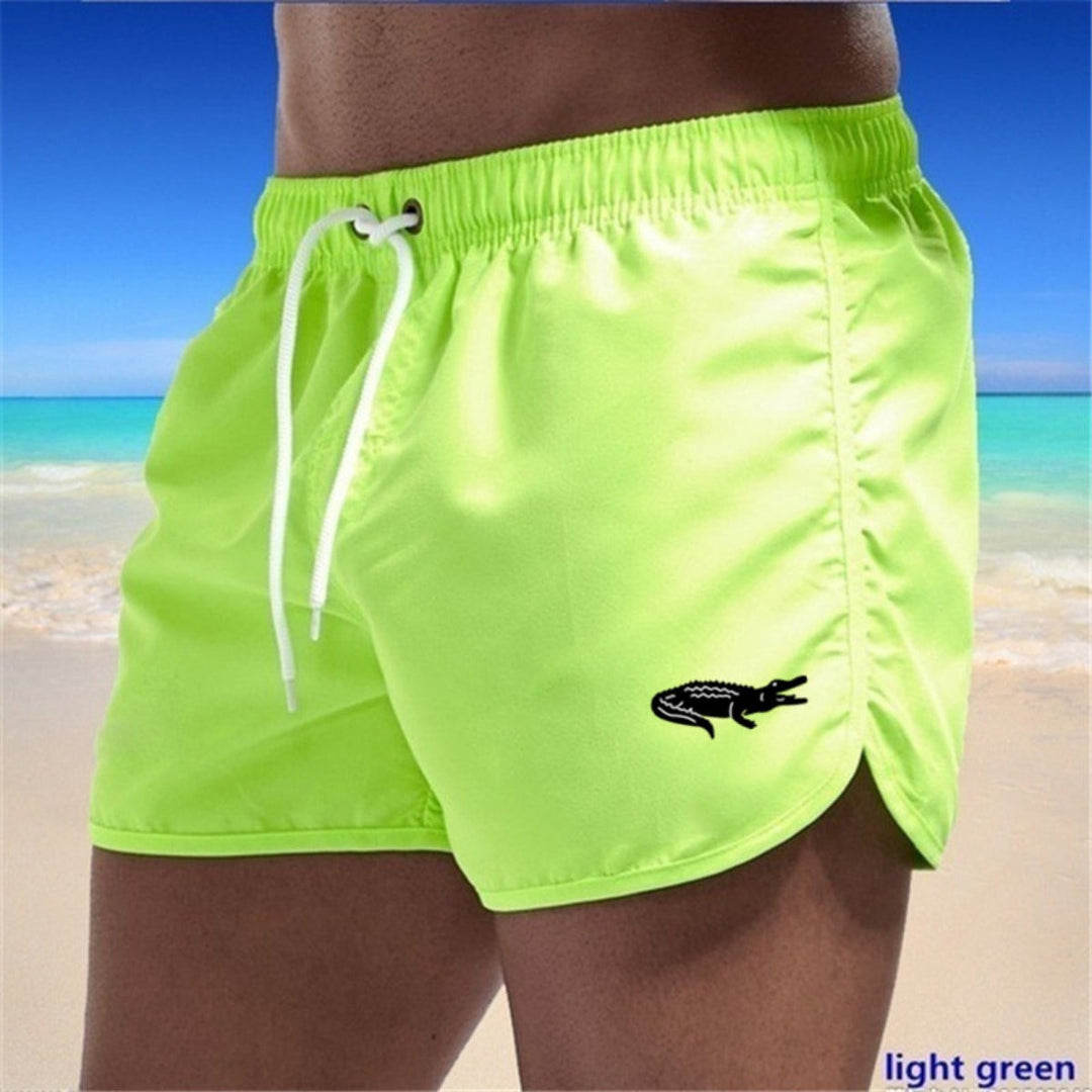 Dames multikleurige sportshorts voor strandactiviteiten, gemaakt van lichte, elastische stoffen met een veelzijdig, opvallend design.