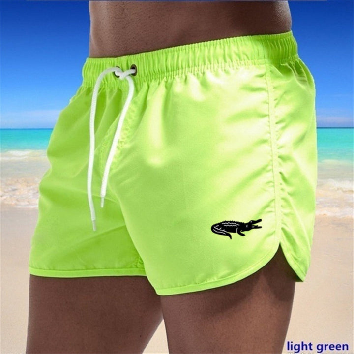 Dames multikleurige sportshorts voor strandactiviteiten, gemaakt van lichte, elastische stoffen met een veelzijdig, opvallend design.