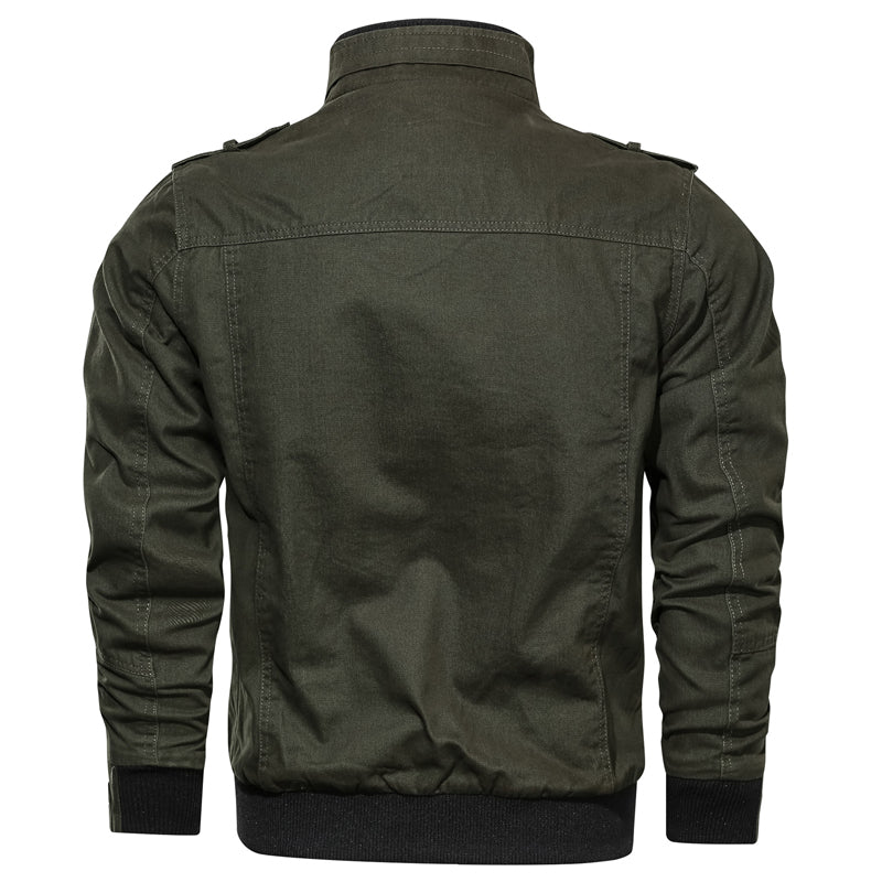 Duurzaam militair heren winterjack, winddicht en stijlvol, essentieel voor herfst/wintermode.