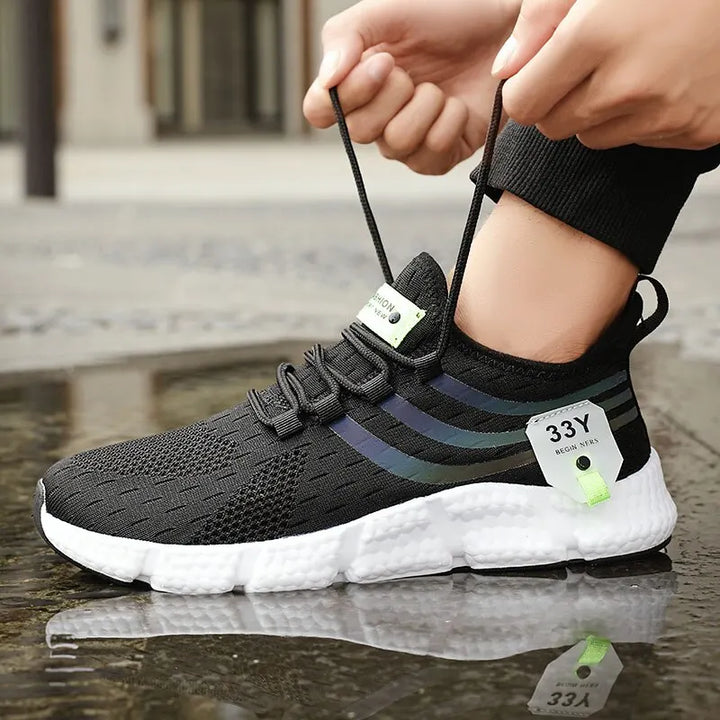 Stijlvolle heren sneaker voor actieve mannen, met een modern design.