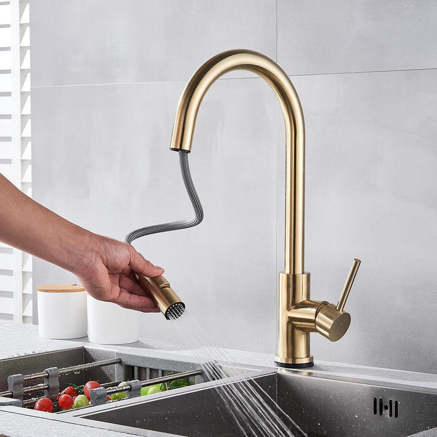 Moderne MALORIA keukenkraan met bewegingssensor voor handsfree hygiëne en comfort in de keuken.