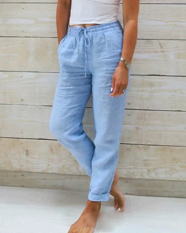 Elegante lichtgewicht damesbroek, perfect voor casual en modieuze looks. Comfortabel voor elke gelegenheid.