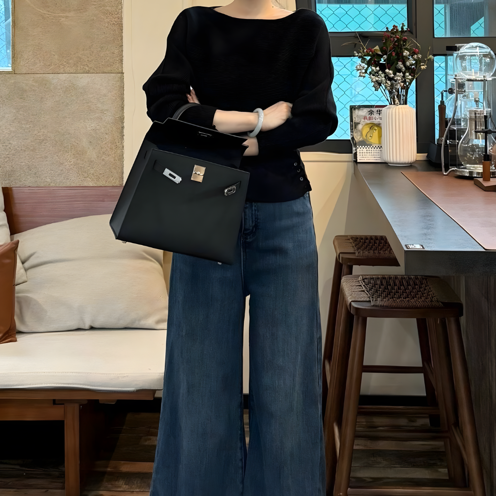 Veelzijdige gebreide dames trui, off-shoulder met vleermuismouwen. Casual & comfortabel, een must-have.
