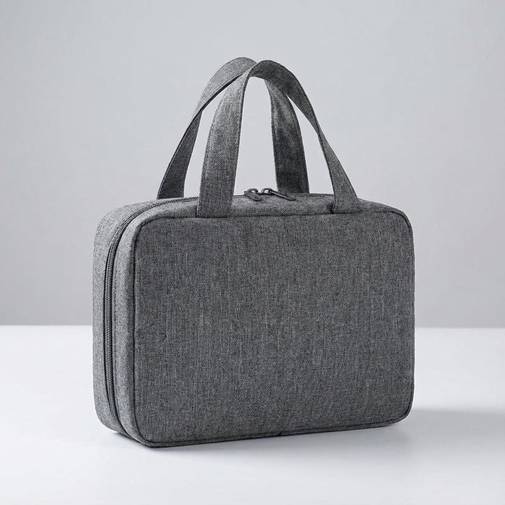 Hangende toilettas organizer, perfect voor geordend reizen met al je badkameraccessoires. Ritsbaar en opvouwbaar.