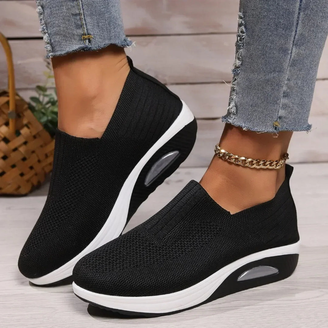 Zwarte orthopedische comfortabele schoenen, maat 36, bieden stijl, comfort en pijnverlichting voor dames.