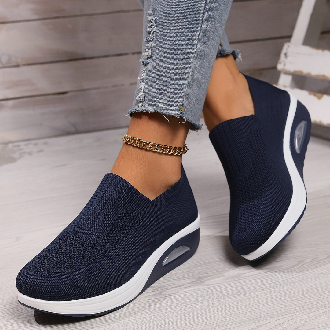Zwarte orthopedische comfortabele schoenen, maat 36, bieden stijl, comfort en pijnverlichting voor dames.