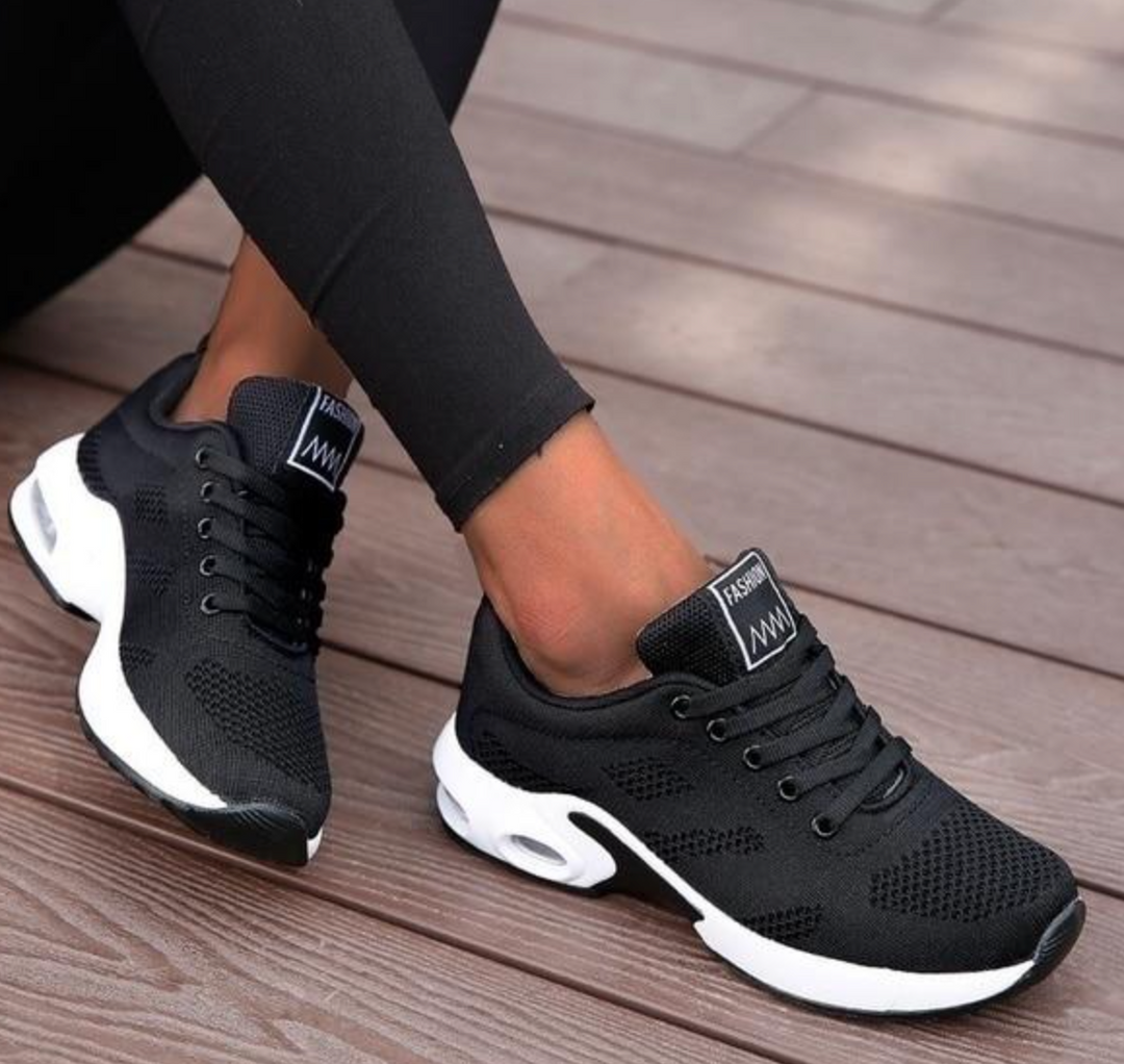 Orthopedische damessneaker met Air-Cushion zool, ademend mesh-bovenmateriaal, ideaal voor comfort en stijl.