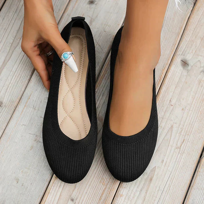 Dames orthopedische zomerschoenen met gedempte binnenzool en ademend mesh bovendeel.