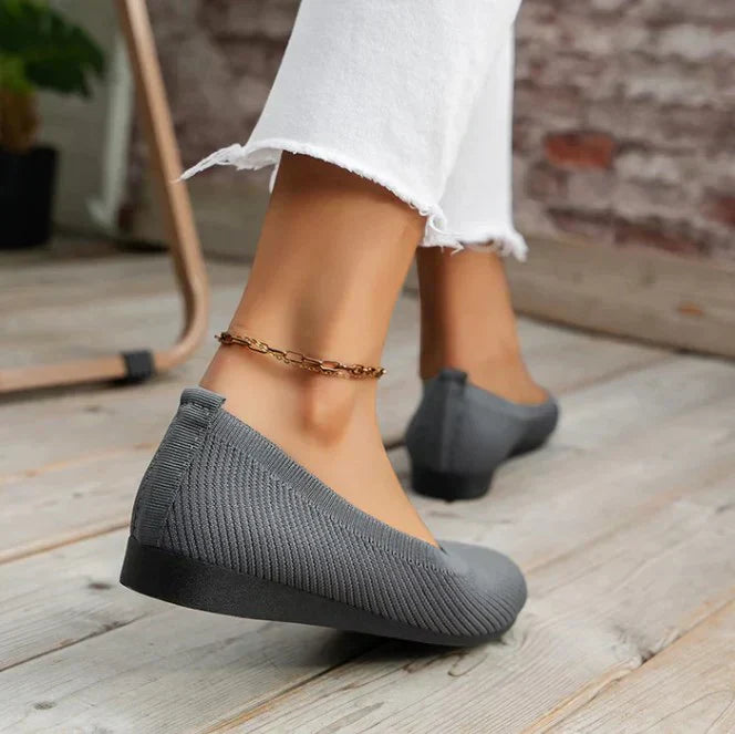Orthopedische dames zomerschoenen met gedempte binnenzool en ademend mesh voor comfort en ondersteuning.