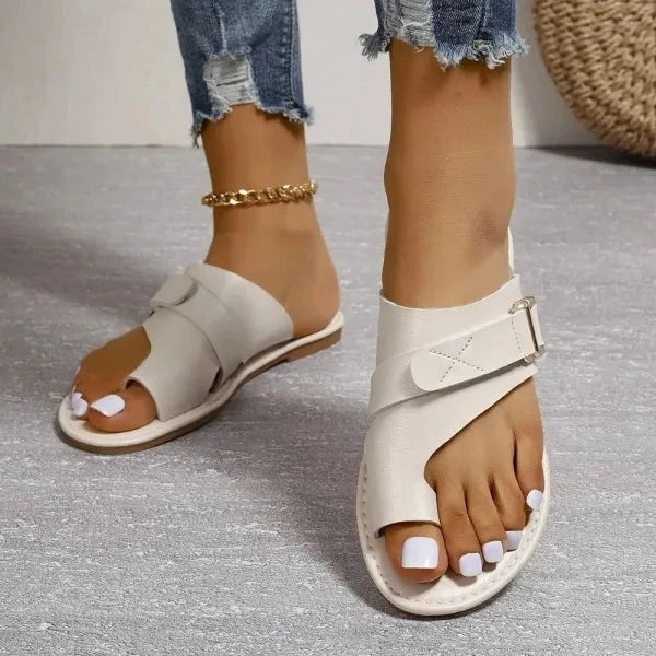Orthopedische damesleren sandalen in vintage look, bruin, met driepuntsboogontwerp voor hallux valgus, stabiel en stijlvol.