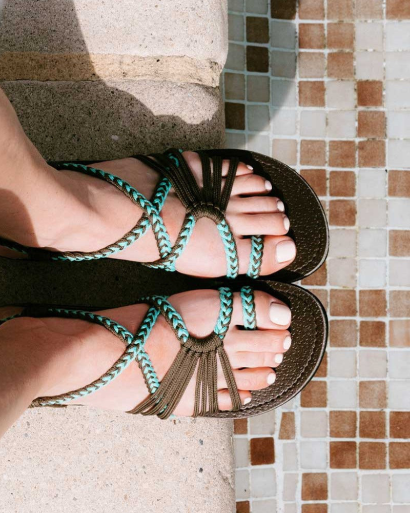 Orthopedische dames sandalen in blauw, elegante vooraanzicht, combineert comfort en stijl voor dagelijks gebruik