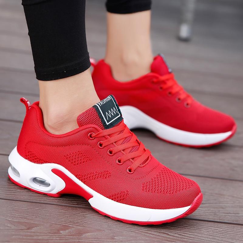 Orthopedische sneakers voor dames, lichtblauw-paars, ademend mesh, flexibele PVC-zool, modern, stijlvol en comfortabel.