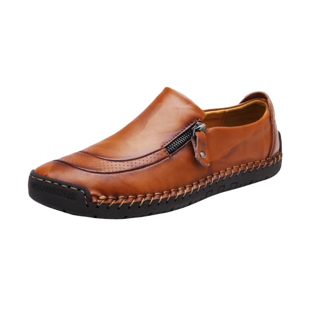 Orthopädische Damenschuhe mit rutschfester Sohle, ergonomischem Design und breitem Zehenraum, in Braun und Schwarz.