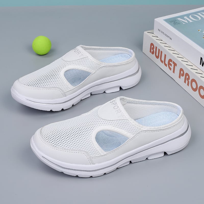 Orthopedische herenpantoffels met dempende binnenzool en ademend mesh in stijlvol halfopen ontwerp.