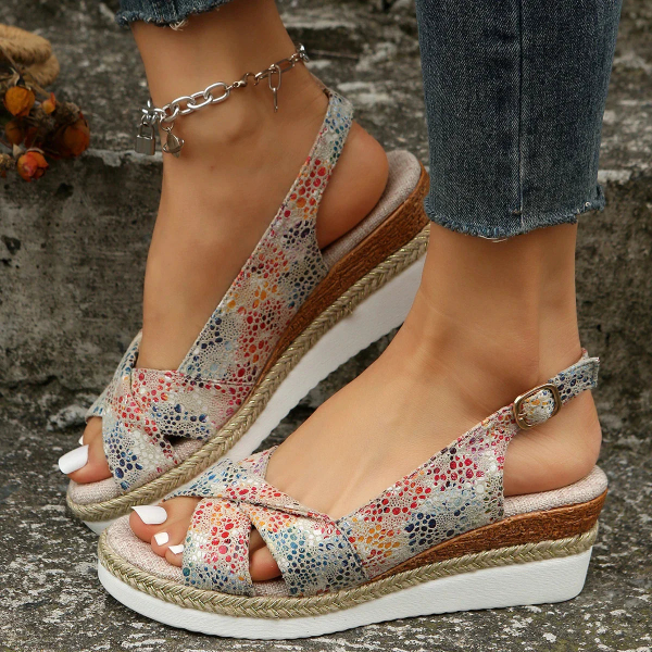 Orthopedische sleehak sandalen voor dames in moderne kleuren, met open teen en strikdetail, bieden comfort en stijl.