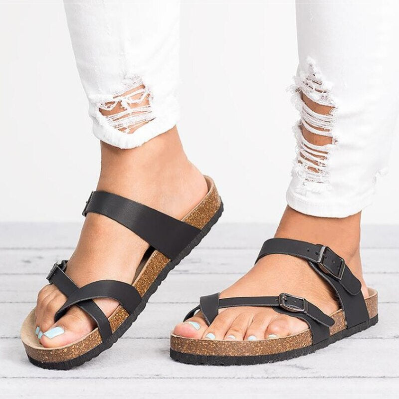 Orthopedische sandalen in bruin en zwart, met verstelbare bandjes en elegant ontwerp, comfortabel voor elke gelegenheid