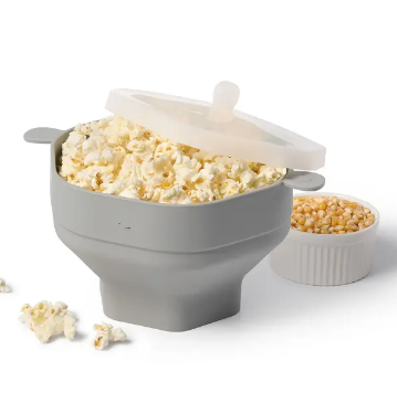 Snelle en makkelijke popcorn met de PopDeluxe magnetron popcorn maker, ideaal voor een gezonde snack.