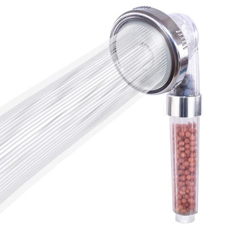 Premium douchekop met ionenfilter, waterbesparend, elegant design, verbeterde huidverzorging en hoge waterdruk.