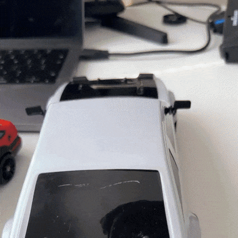 RC Drift Auto met vierwielaandrijving, driftbanden en robuuste constructie ideaal voor high-speed actie op diverse ondergronden.