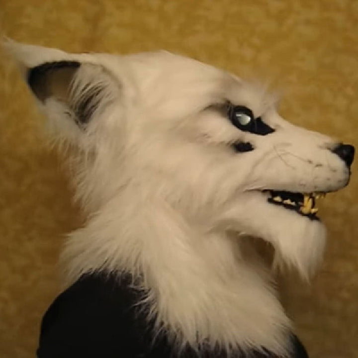 Unisex weerwolf kostuum masker met gloeiende LED ogen voor een angstaanjagende Halloween transformatie.