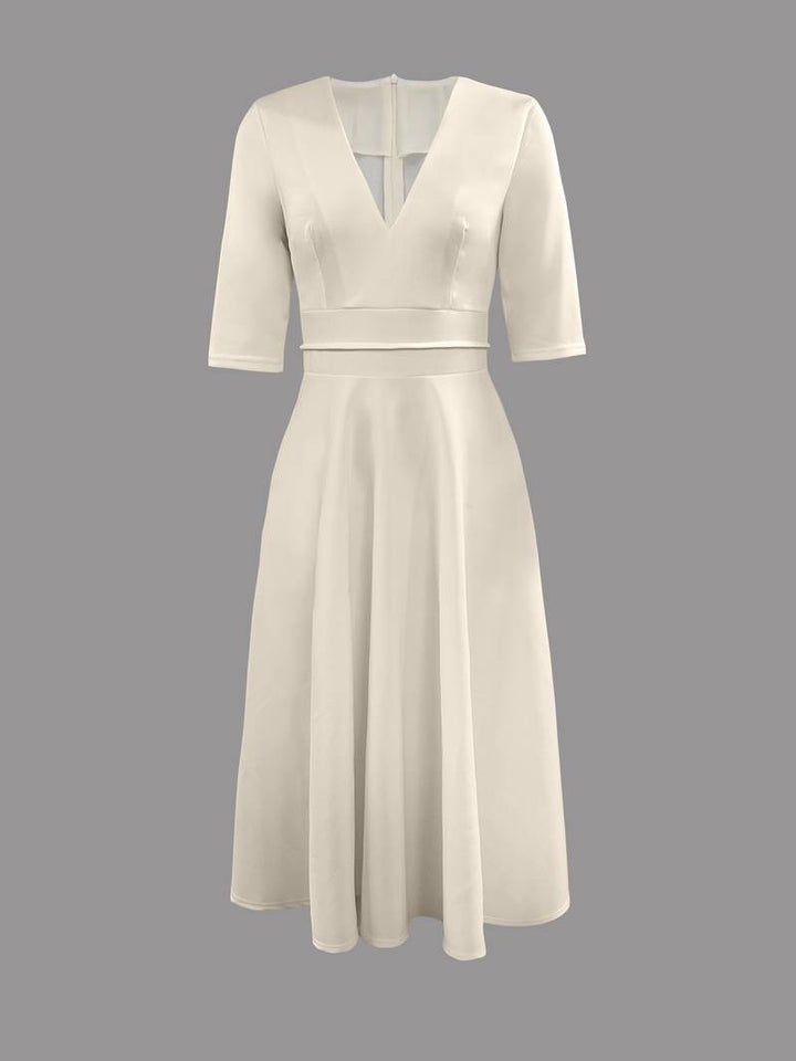 Retro jaren 60 A-lijn swingjurk, stijlvolle vintage elegantie, benadrukt figuur, beige, knielang, ideaal voor elke gelegenheid