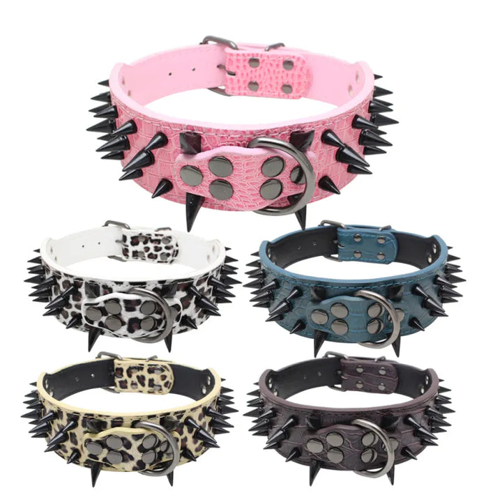 Stevige verstelbare honden halsband met gouden nieten, gemaakt van kunstleer voor grote honden, elegant ontwerp, bescherming en stijl.