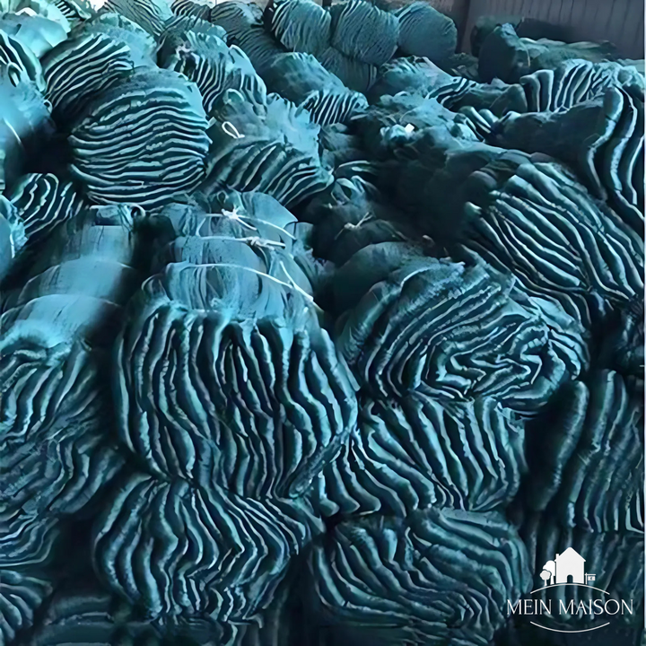 Close-up van het scheurbestendige, UV-bestendige tuinnetmateriaal; duurzame plantenbescherming voor elke tuin.