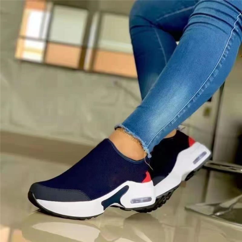 Casual rode dames sneakers RedSneaks, orthopedisch en modern, bieden superieur comfort en voetondersteuning.