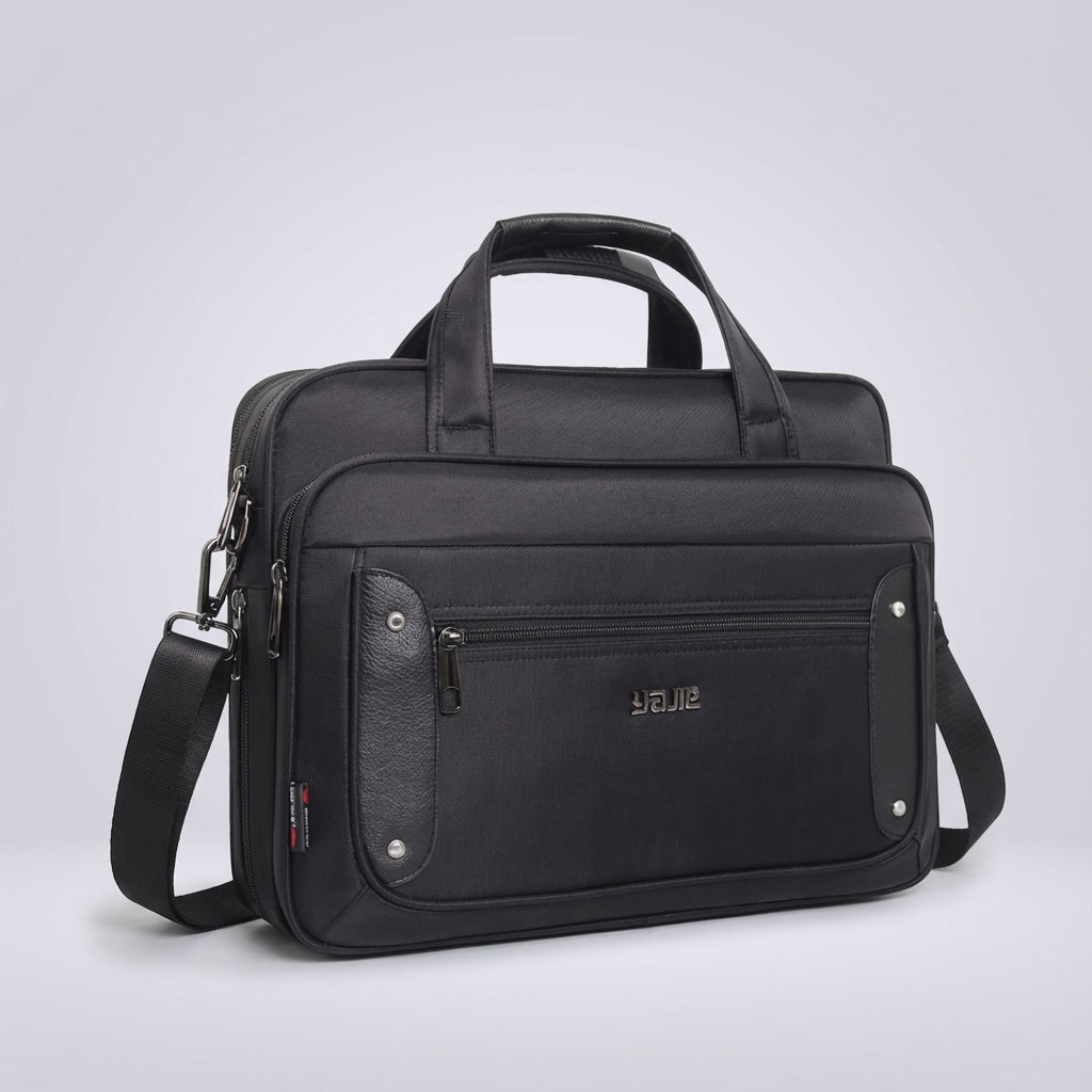 Praktische heren/dames werktas UrbanBrief. Ruime canvas aktetas voor laptop, met goede bescherming en organisatie.