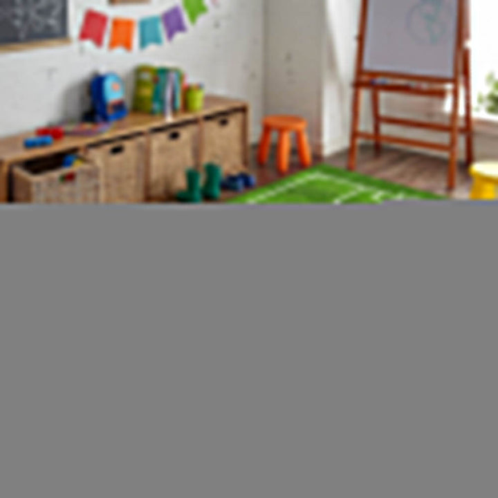 Antislip sporttapijt in voetbaldesign met realistische veldmarkeringen, ideaal voor speelkamers, krasbestendig & duurzaam.