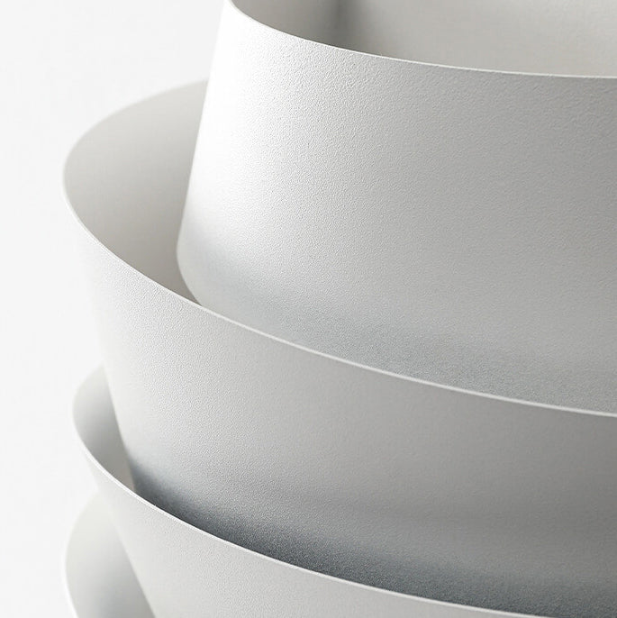 Scandinavische design wandlamp NordGlow met dubbele lichtpunten, ideaal voor woonkamer, slaapkamer of hal.