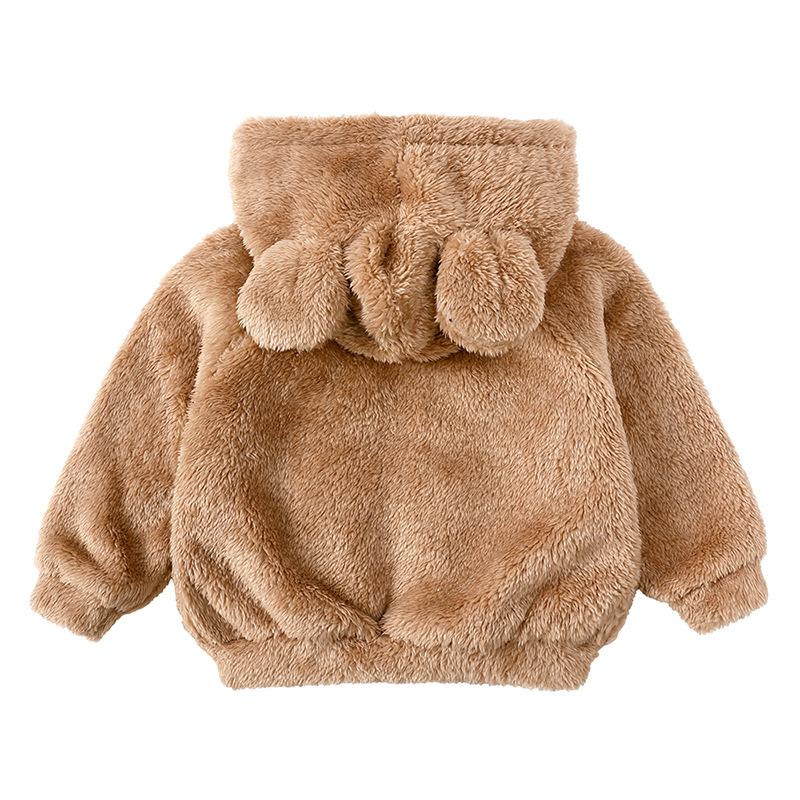 Comfortabele teddy jas voor baby's in zachte stof, ideaal als warme winterjas. Schattige babykleding.