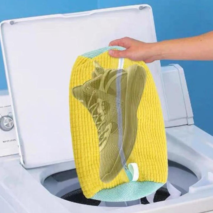 Witte schoenwaszak voor de wasmachine, met veilige rits, ideaal voor grondige schoenreiniging, voorzien van 1.000 borstels.