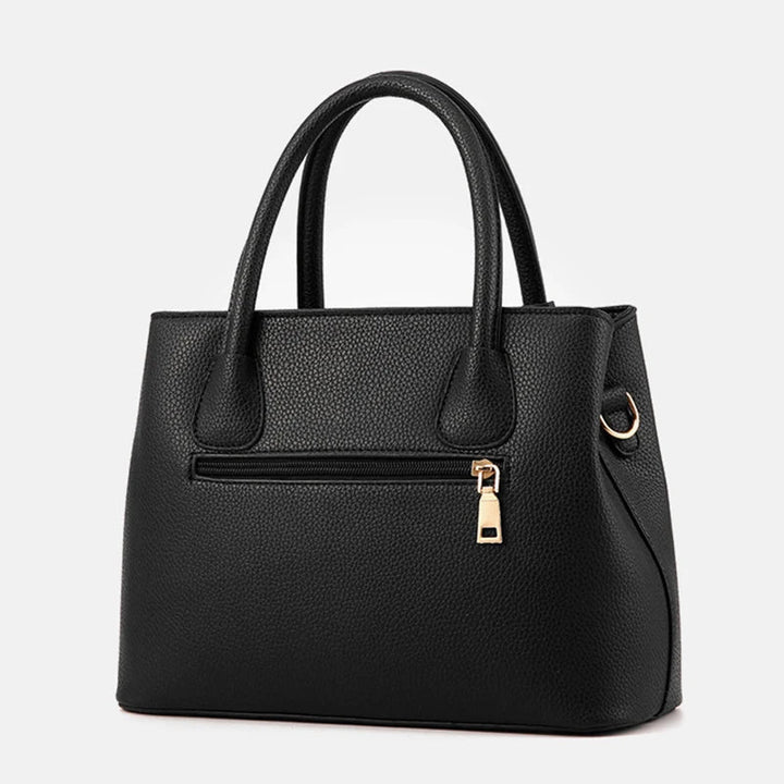 Zwarte dames crossbody tas van kunstleer, elegant en ruim, voor stijlvolle vrouwen in het dagelijks leven en bij gelegenheden.