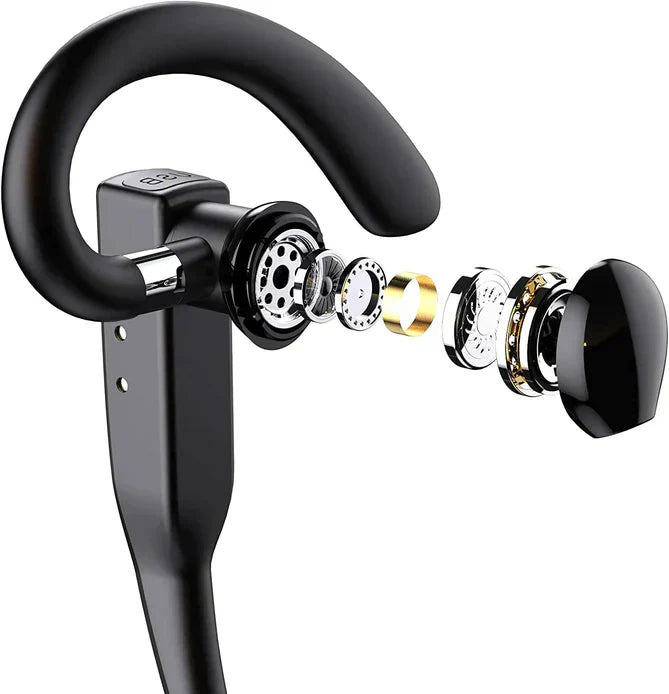 De Trucker Dual Mic Bluetooth Headset op een bureau, klaar voor gebruik en efficiënte communicatie.